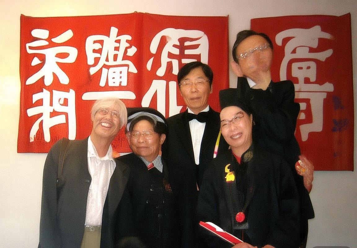 费兰托雷斯：从青训新星到世界足坛闪耀之星的成长之路